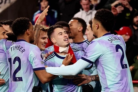 ليفربول يواصل الصدارة وأرسنال يعود للوصافة.. جدول ترتيب الدوري الإنجليزي
